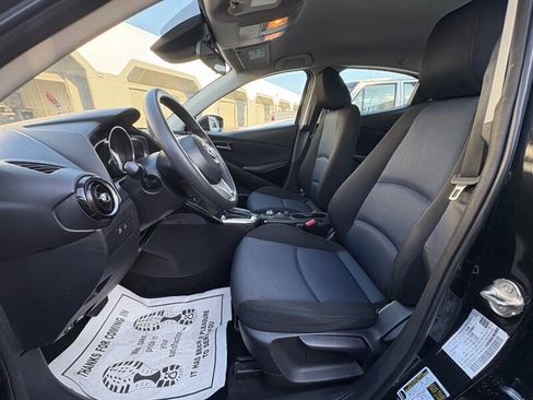 Used 2018 Toyota Yaris iA FWD image 10