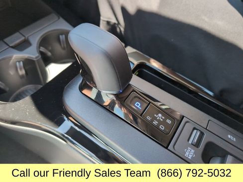 Used 2024 Toyota Prius XLE AWD/4WD image 22