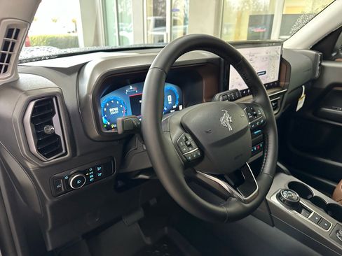 New 2025 Ford Bronco Sport Outer Banks w/ Outer Banks Tech Package+ image 18