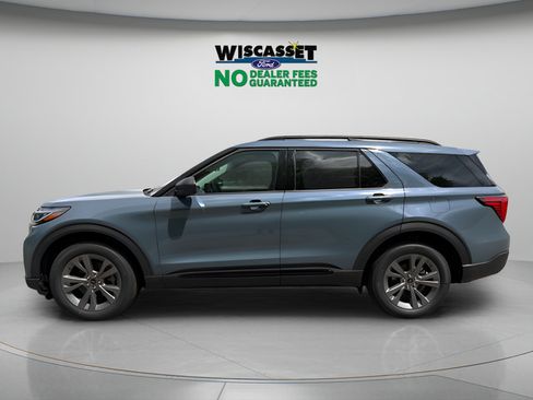 New 2026 Ford Explorer Active w/ Active Comfort Package AWD/4WD image 2