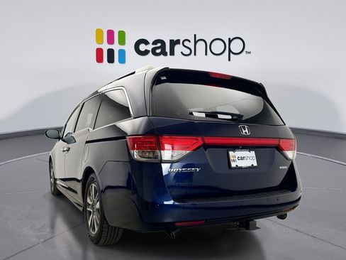 Used 2017 Honda Odyssey Touring image 3