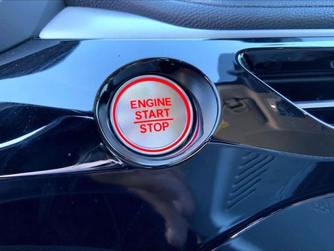 Used 2025 Acura MDX FWD image 30