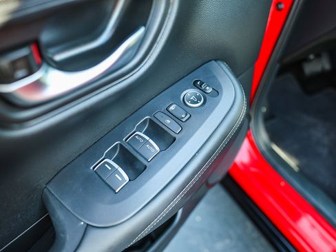 Certified 2025 Honda HR-V EX-L image 11