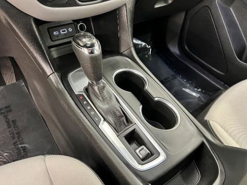 Used 2020 Chevrolet Equinox LS w/ LPO, Floor Liner Package FWD image 17