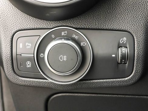 Used 2023 Alfa Romeo Stelvio Ti image 19