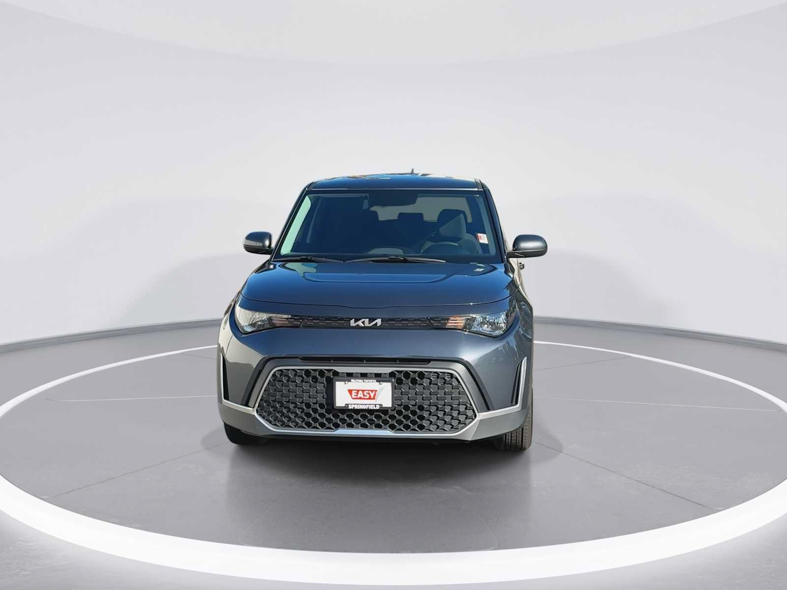 Used 2024 Kia Soul LX w/ Option Group 015 FWD image 3