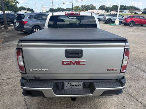 Used 2015 GMC Canyon SLE w/ All-Terrain Package AWD/4WD image 6