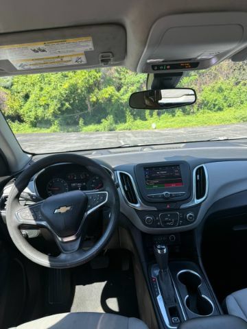 Used 2021 Chevrolet Equinox LS FWD image 11