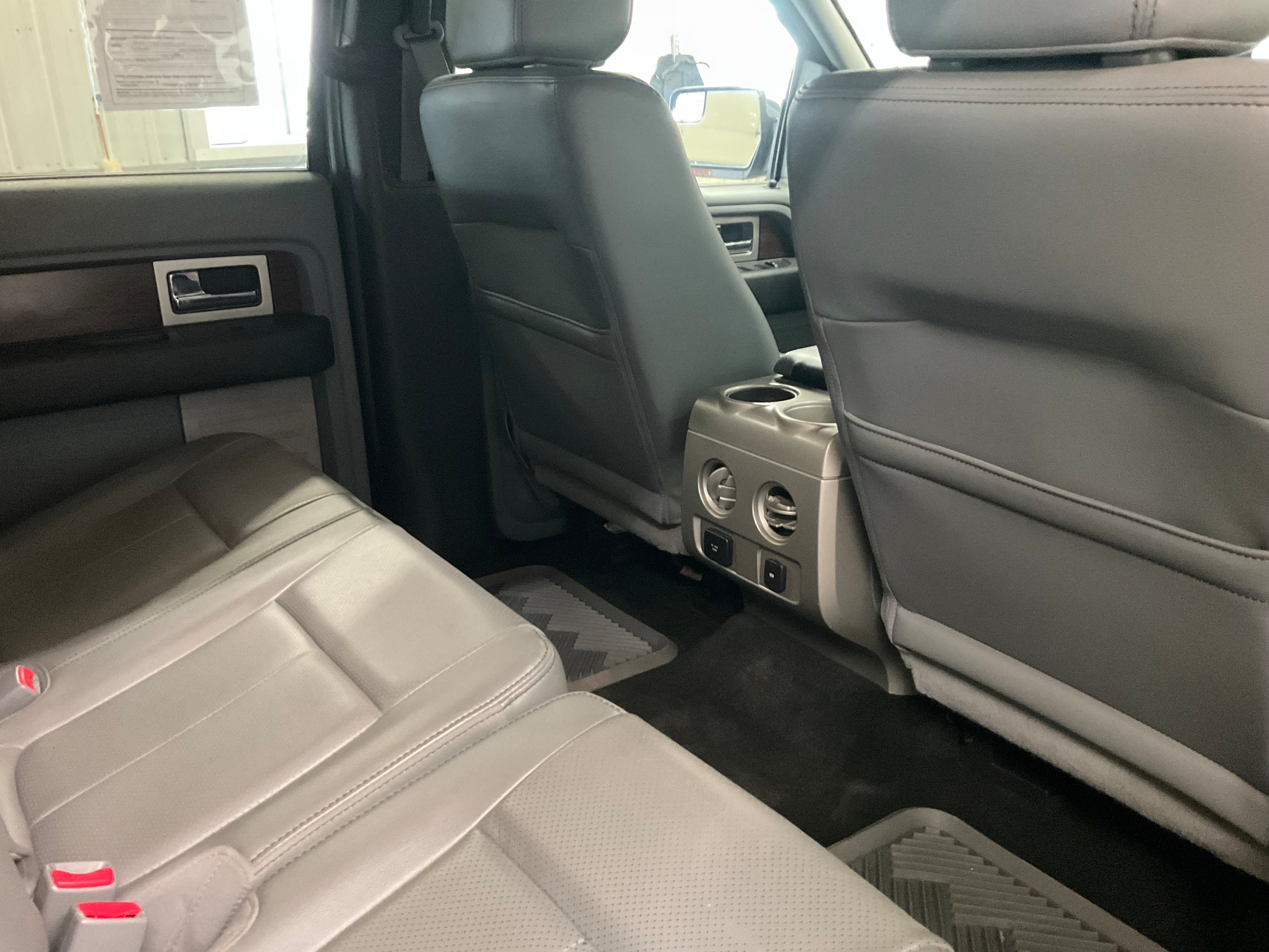 Used 2013 Ford F150 Lariat w/ Lariat Chrome Pkg AWD/4WD image 25
