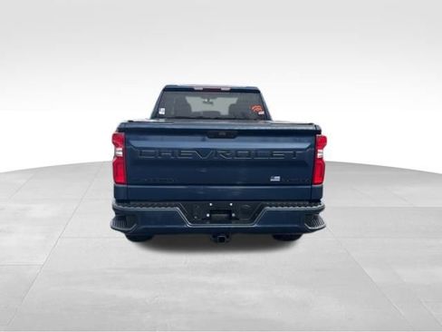 Used 2020 Chevrolet Silverado 1500 Custom w/ Custom Value Package image 5