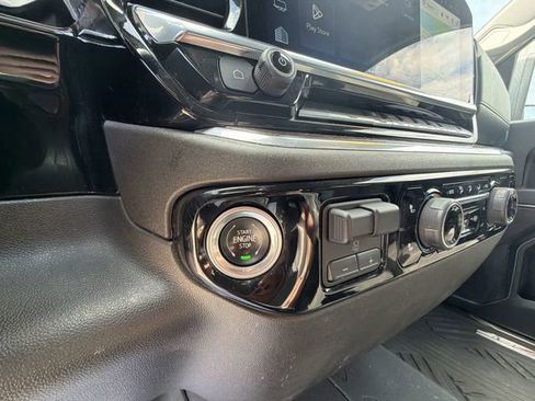 Used 2024 Chevrolet Silverado 2500 LT AWD/4WD image 13