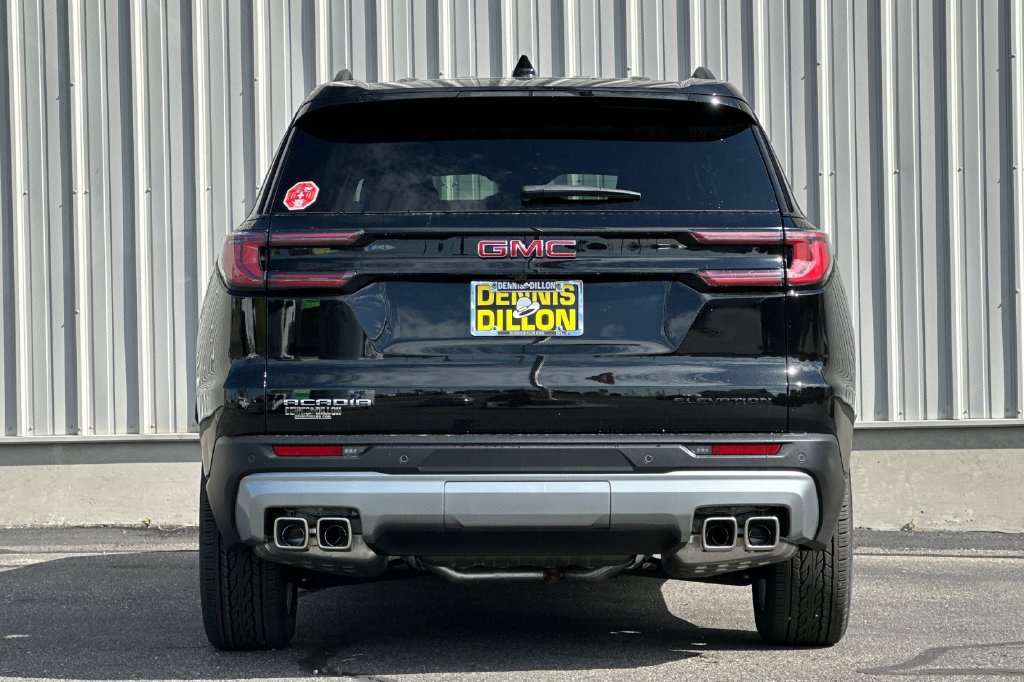 Used 2025 GMC Acadia Elevation w/ Elevation Premium Package FWD image 4
