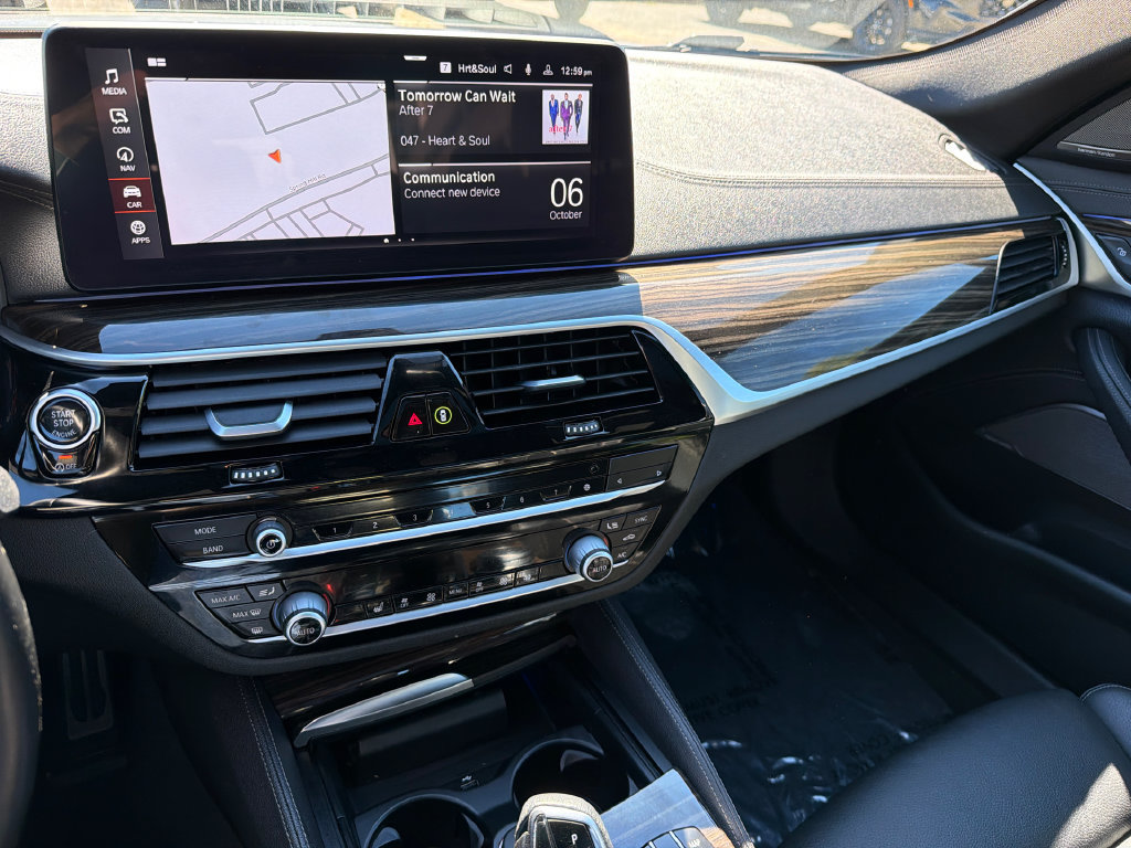 Used 2021 BMW M550i xDrive w/ Premium Package AWD/4WD image 13