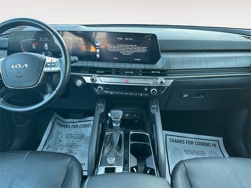 Used 2023 Kia Telluride EX image 11