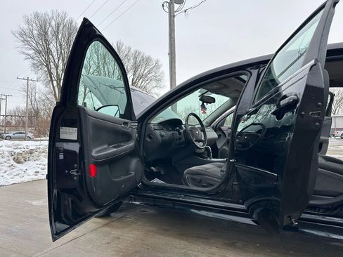 Used 2014 Chevrolet Impala LT w/ LT Sunroof Package image 10