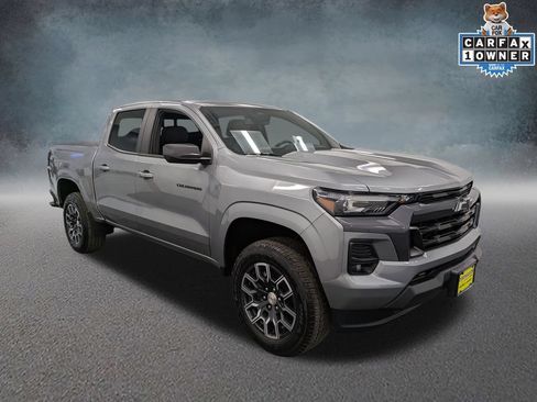 Used 2023 Chevrolet Colorado LT w/ LT Convenience Package III AWD/4WD image 3