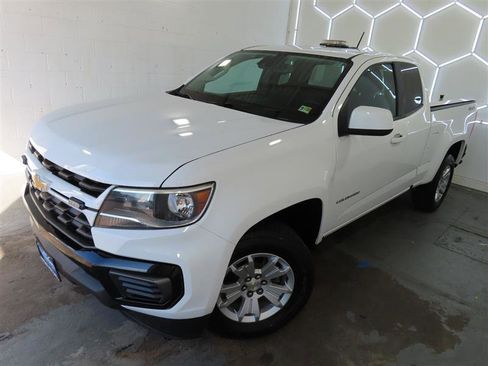 Used 2022 Chevrolet Colorado LT w/ Fleet Safety Package image 4