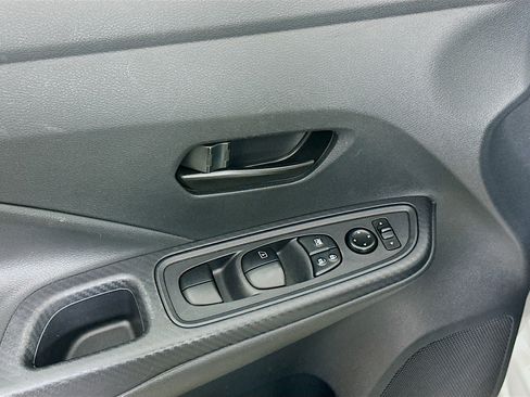 Used 2024 Nissan Versa S w/ Trunk Package image 15