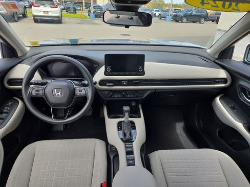 Used 2024 Honda HR-V LX image 14
