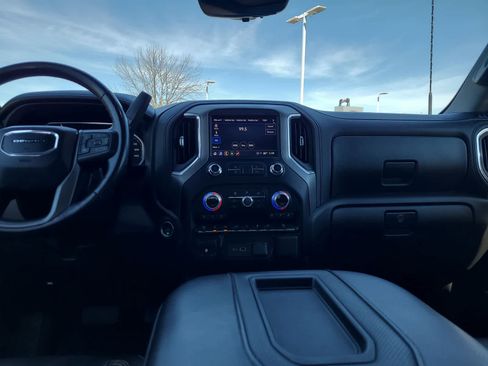 Used 2022 GMC Sierra 3500 Denali w/ Technology Package image 18