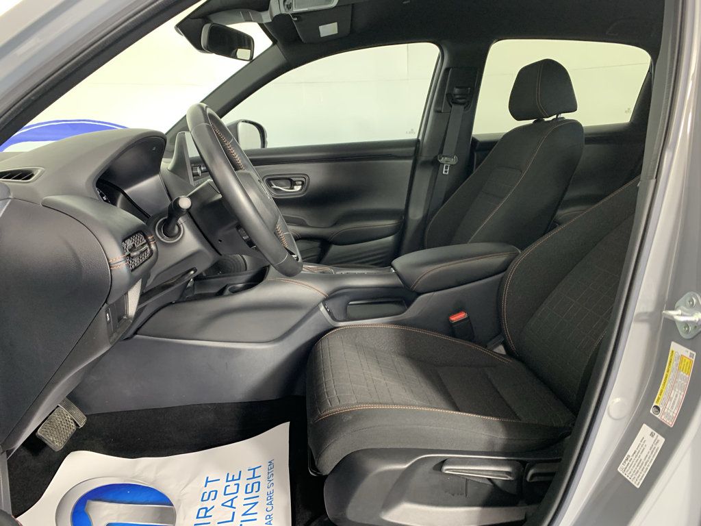 Used 2025 Honda HR-V Sport image 15