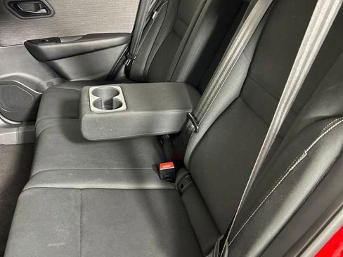 Used 2023 Nissan Rogue S image 17