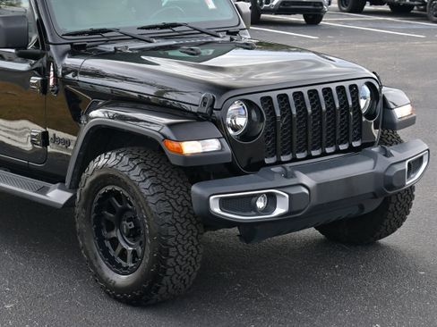 Used 2021 Jeep Gladiator Sport image 27