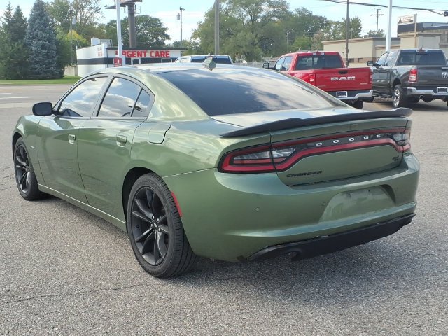 Used 2018 Dodge Charger R/T w/ Blacktop Package RWD image 7