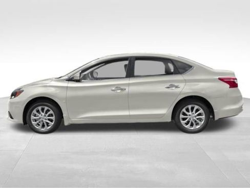 Used 2019 Nissan Sentra S image 3