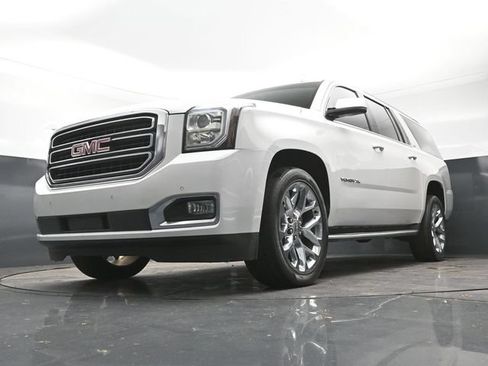 Used 2018 GMC Yukon XL SLT w/ Open Road Package AWD/4WD image 26