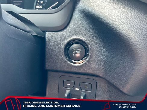 Used 2025 Toyota Tundra SR5 AWD/4WD image 28