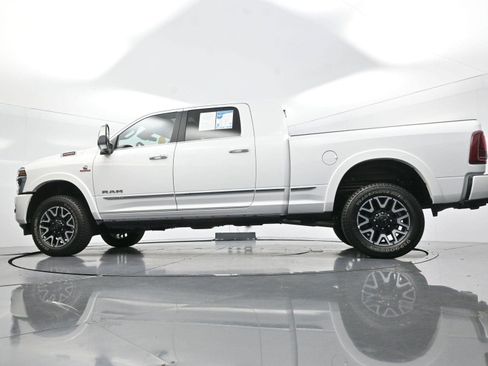Used 2025 RAM 2500 Limited AWD/4WD image 52