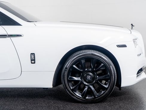 Used 2019 Rolls-Royce Wraith image 6