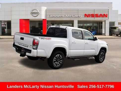 Used 2020 Toyota Tacoma TRD Sport image 4