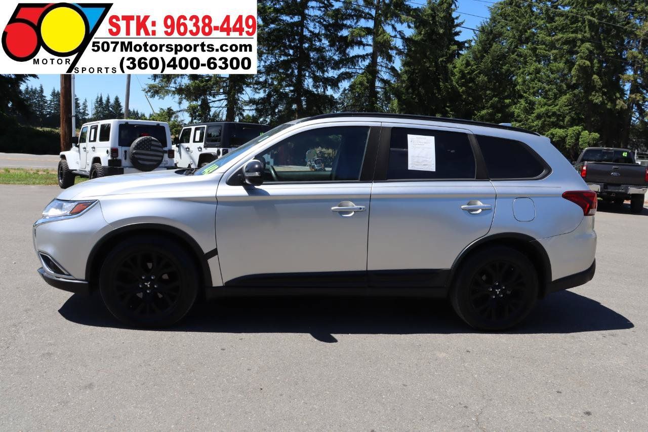 Used 2018 Mitsubishi Outlander LE AWD/4WD image 3