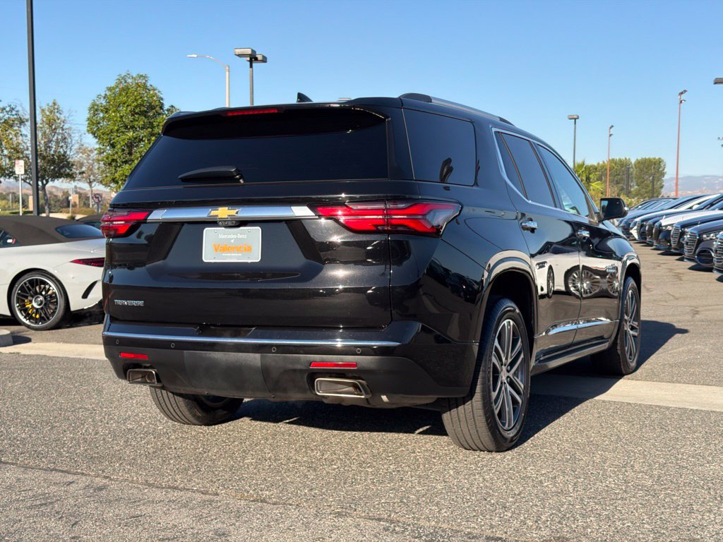 Used 2022 Chevrolet Traverse High Country w/ LPO, Cargo Package FWD image 8