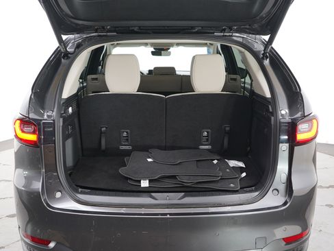 Certified 2025 MAZDA CX-90 Plug-In Hybrid w/Premium Sport image 11