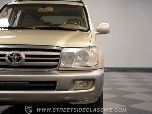 Used 2006 Toyota Land Cruiser image 21