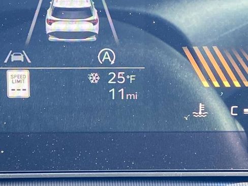 New 2026 Kia Sportage EX image 6