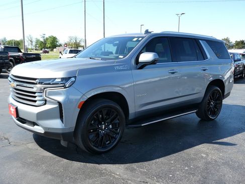 Used 2024 Chevrolet Tahoe High Country w/ Advanced Technology Package image 9