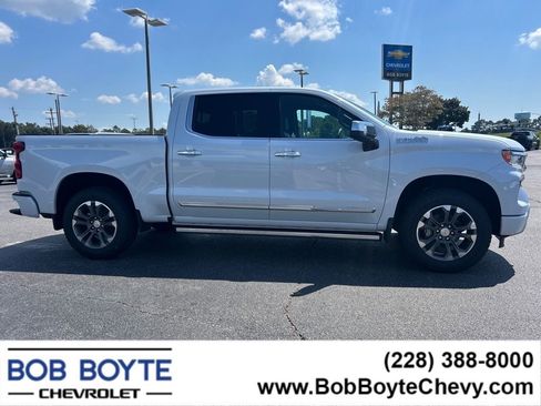 New 2026 Chevrolet Silverado 1500 High Country w/ Technology Package image 4