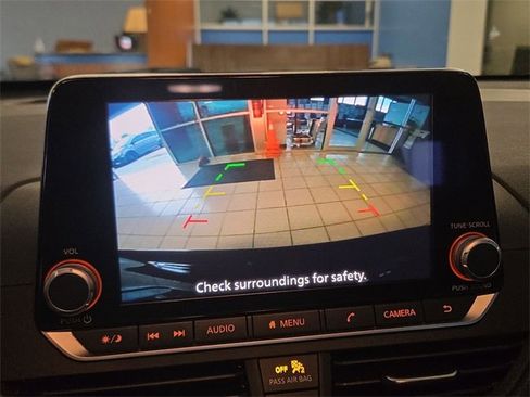 Used 2022 Nissan Altima 2.5 SV image 17