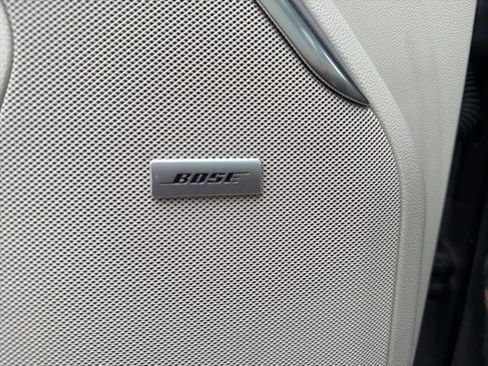 Used 2021 GMC Yukon Denali w/ Denali Premium Package image 10