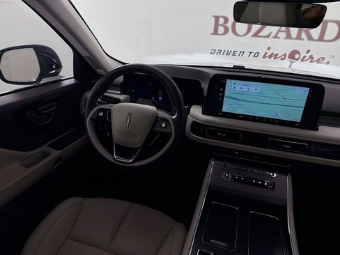 New 2026 Lincoln Aviator 2WD image 24