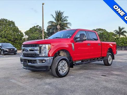 Used 2019 Ford F250 XLT w/ XLT Value Package AWD/4WD image 2