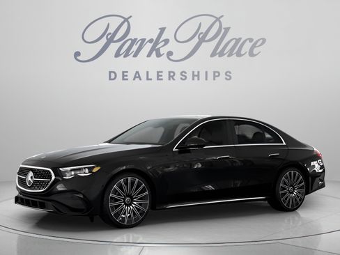 New 2026 Mercedes-Benz E 450 4MATIC Sedan image 2