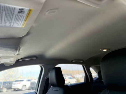 Used 2023 Ford Edge SEL w/ Cold Weather Package image 7