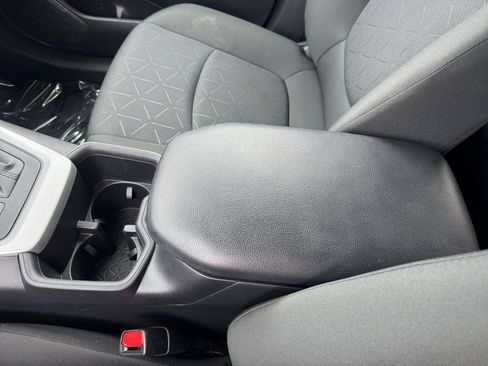 Certified 2024 Toyota RAV4 XLE AWD/4WD image 27