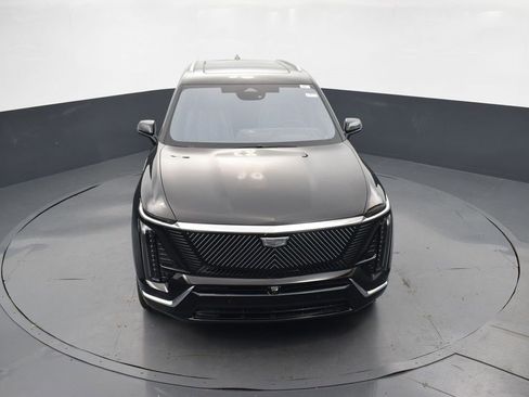 New 2026 Cadillac Vistiq Premium Luxury w/ LPO, Floor Liner Package image 43