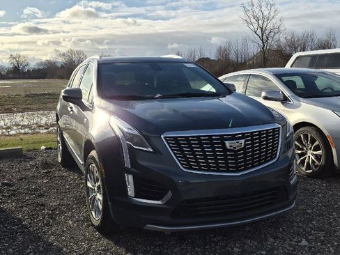 Used 2020 Cadillac XT5 Premium Luxury w/ LPO, Floor Liner Package image 2